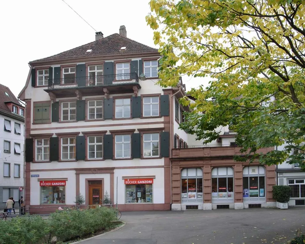 Buchhandlung Ganzoni
