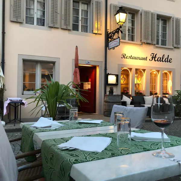 Sultan Restaurant Hal​de