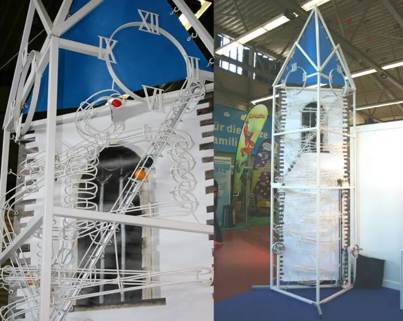 Chügelibahn und Lego-Kirchen-Bau in der Kirche