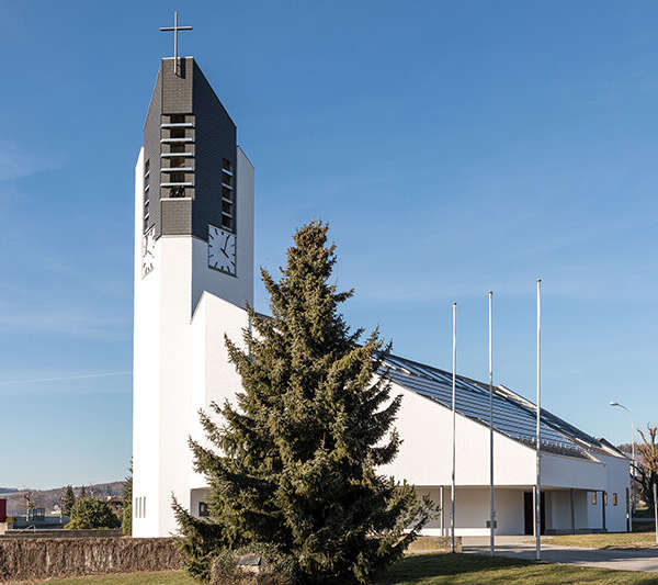 Kath. Kirche Hohenrain: Der Kirchenchor lädt alle zum Mitsingen ein.