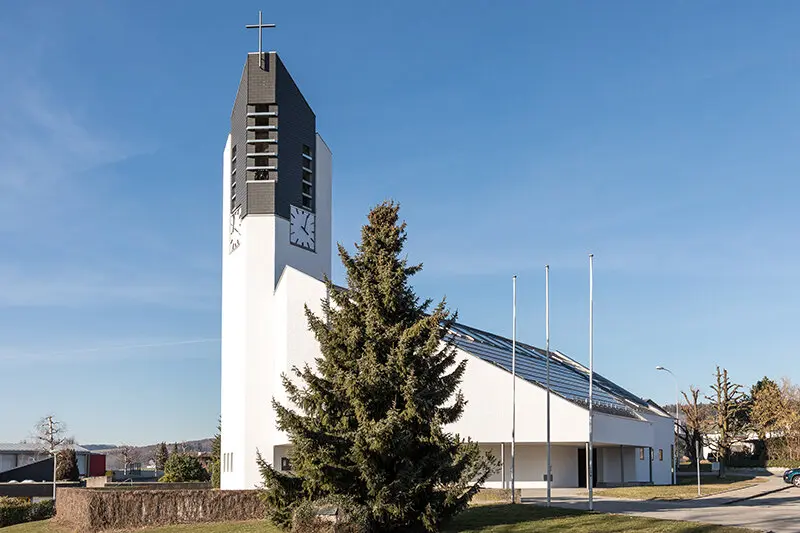Kath. Kirche Hohenrain: Der Kirchenchor lädt alle zum Mitsingen ein.
