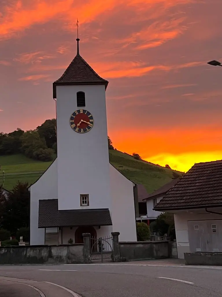 Ein Abend der Begegnung rund um unsere Kirche