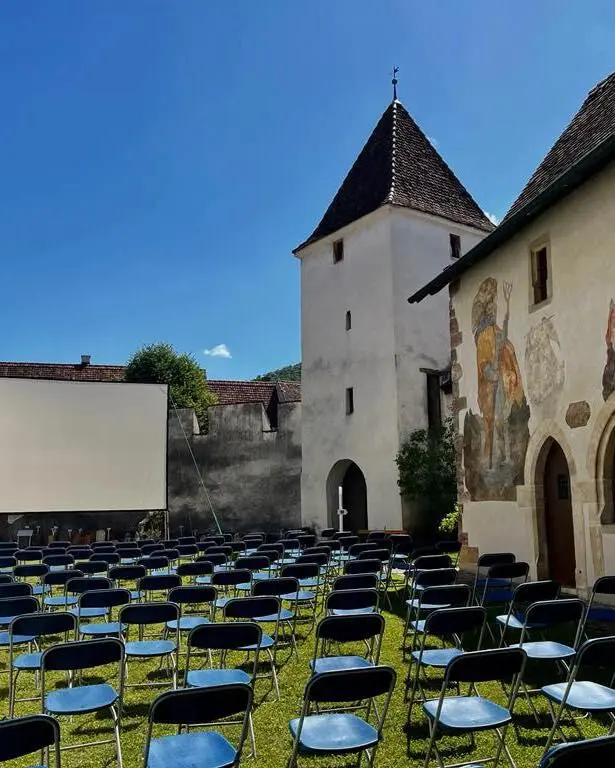 Kirche und Gefängnis, Muttenz und Äthiopien II Open Air – Kino: „Der weisse Äthiopier“