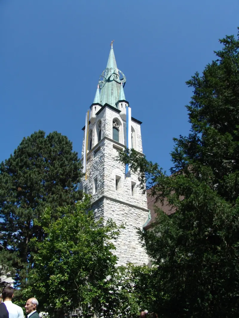 Offener Kirchturm