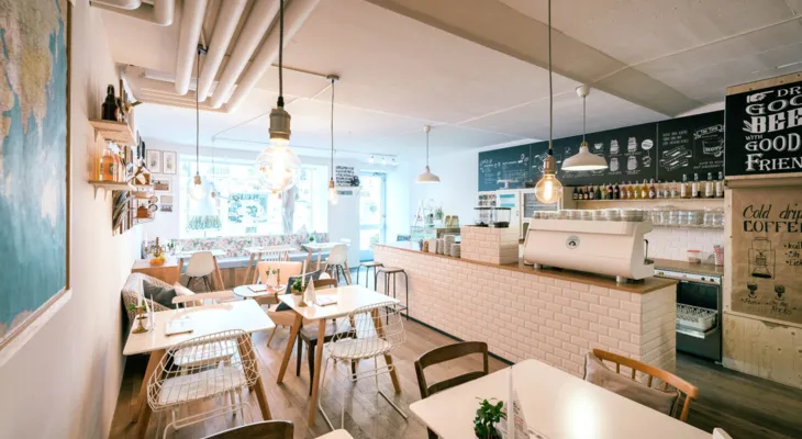 Luckymonkey Shop Café Bar