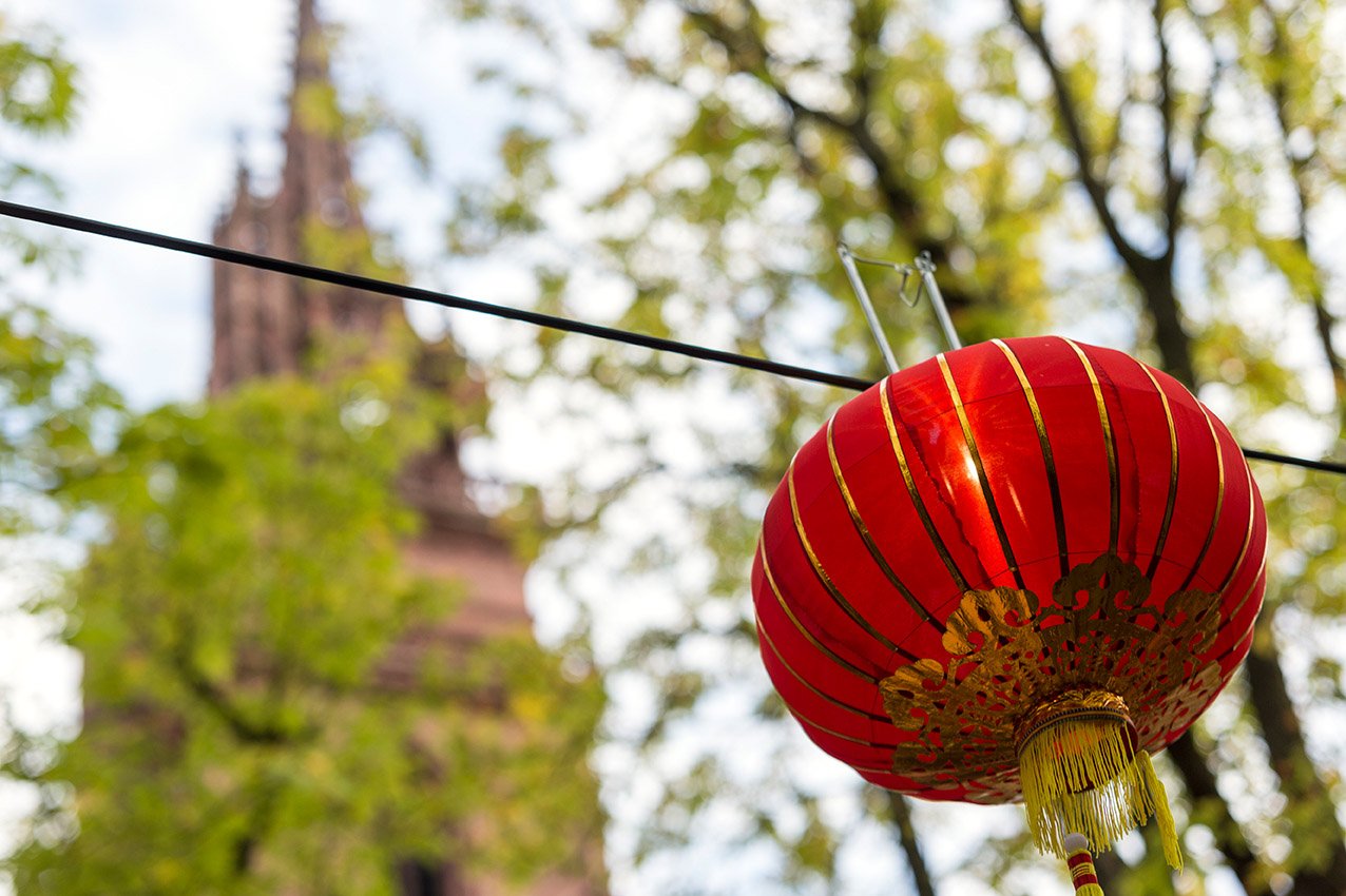 Mondfest 2015 auf dem Münsterplatz Basel-Stadt. Foto: Bettina Matthiessen