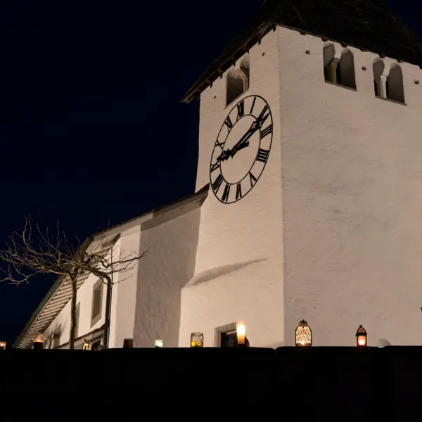 Über die Geschichte der Kirche.