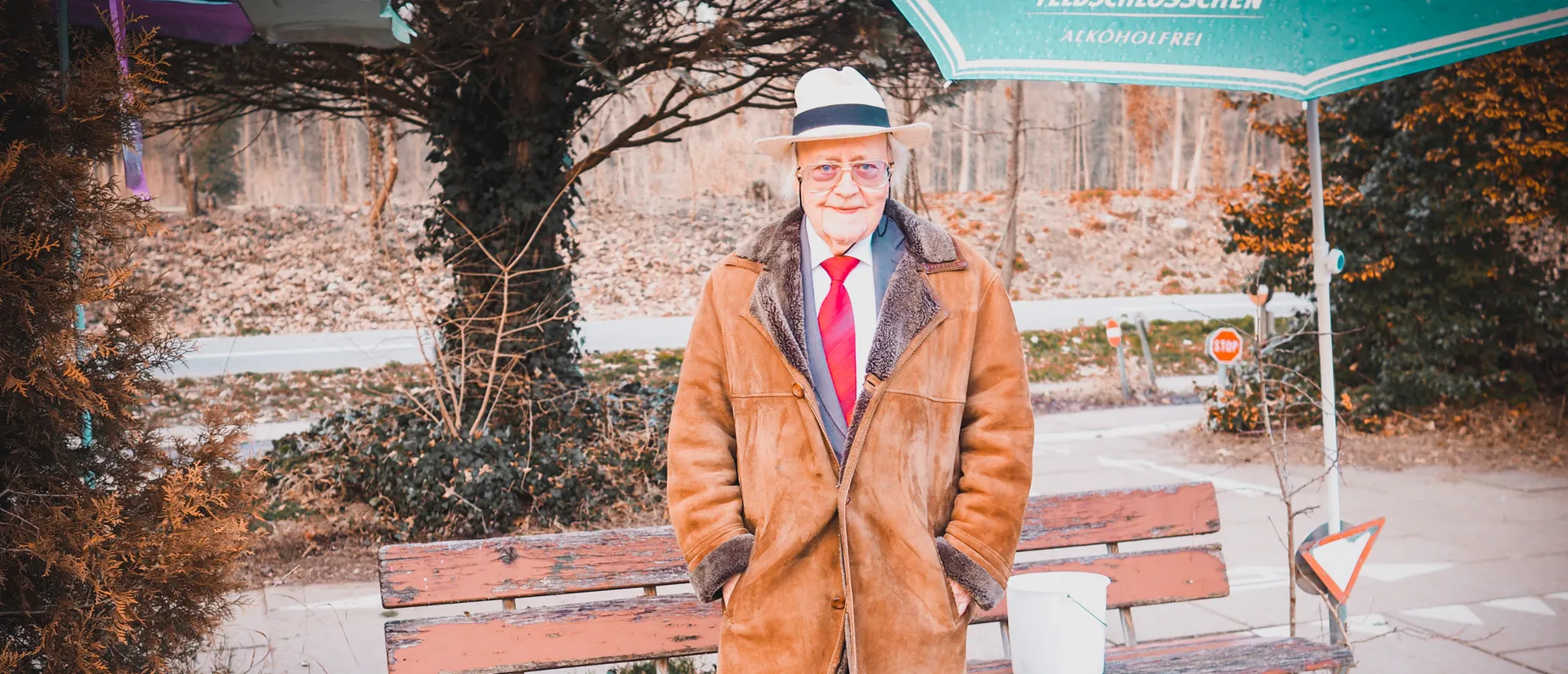 Anzug, Krawatte, Hut - Heinz P. Müller macht sich jeden Tag schick.