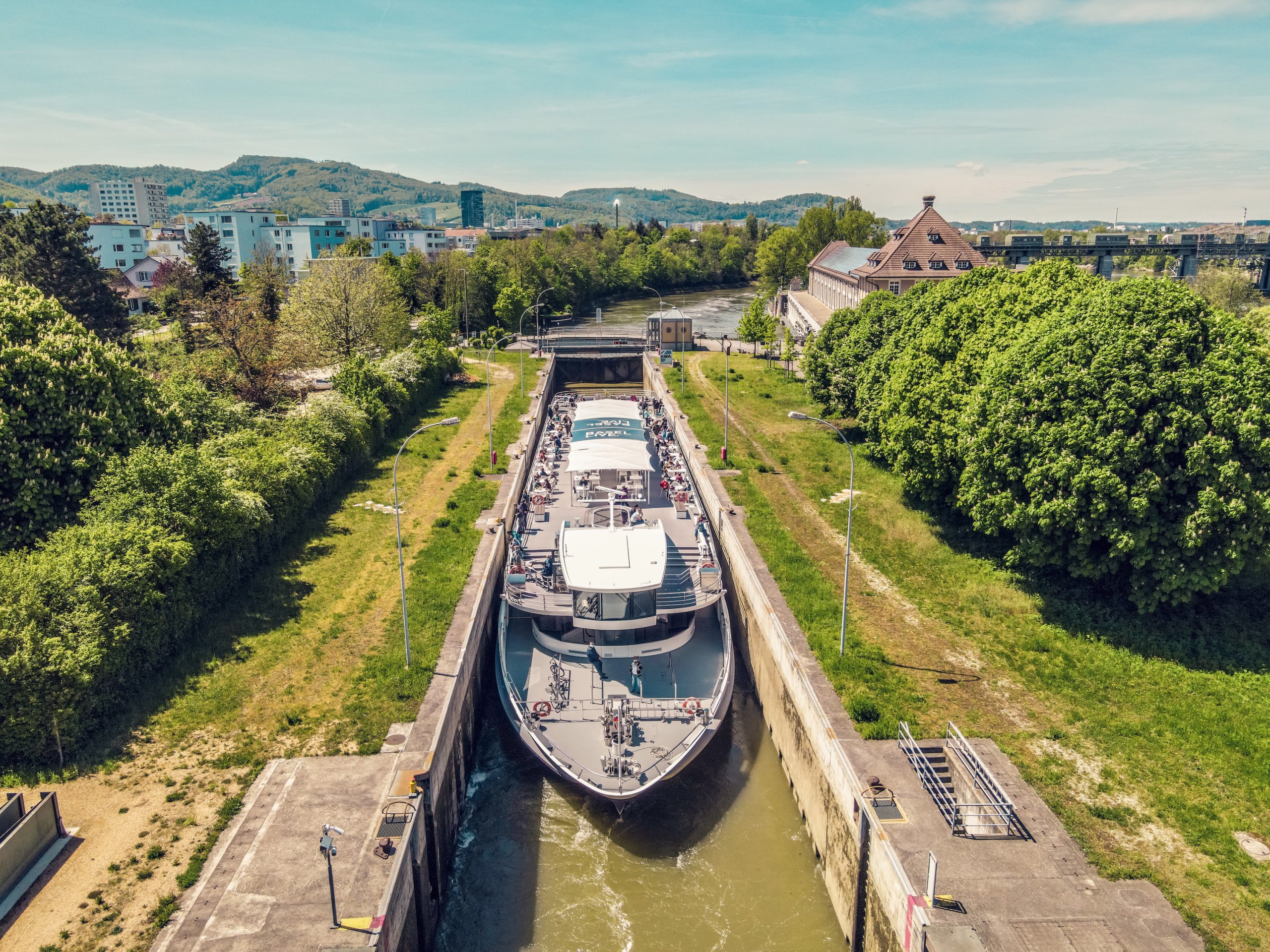 Leinen Los und Stifte Gezückt: Segelschiffe Zeichnen – Ein Abenteuer für Groß und Klein!