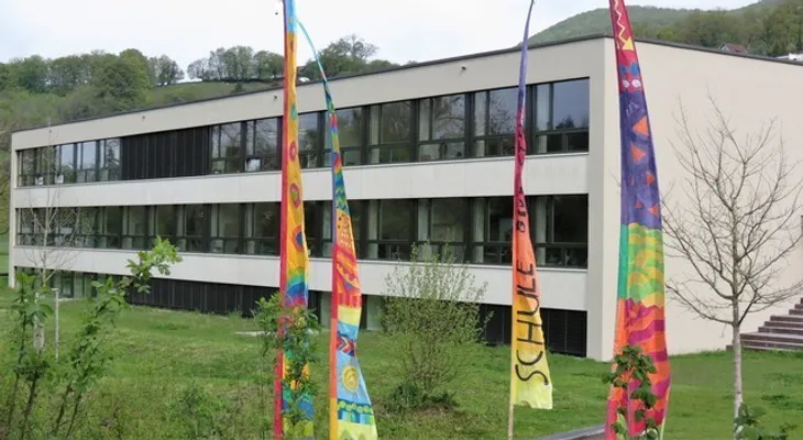 Schule und Kindergärten Biberstein