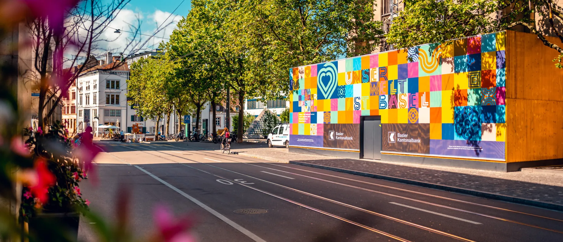 An den Abenden vom 7., 8. und 9. September 2023 kommt an der Elisabethenstrasse alles zusammen, was wir an Basel lieben. Entdecke neue lokale Brands, nimm an Workshops teil und gestalte unter Anleitung der Macherinnen und Profis dein individuelles Life...